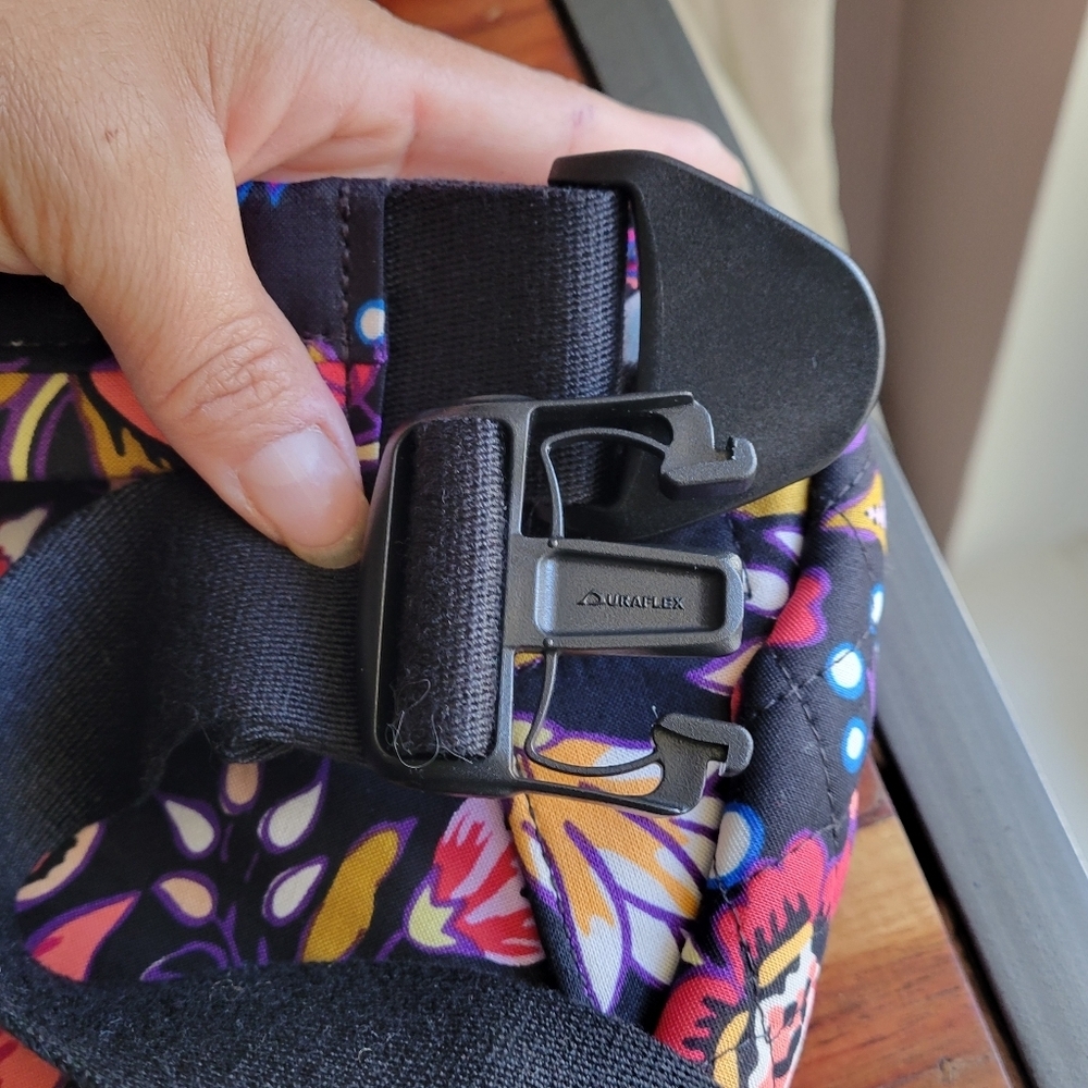 Vera Bradley Sling Backpack Foxwood Pattern RETIRED NWOT Crossbody Quilt 20" App - Picture 5 of 13